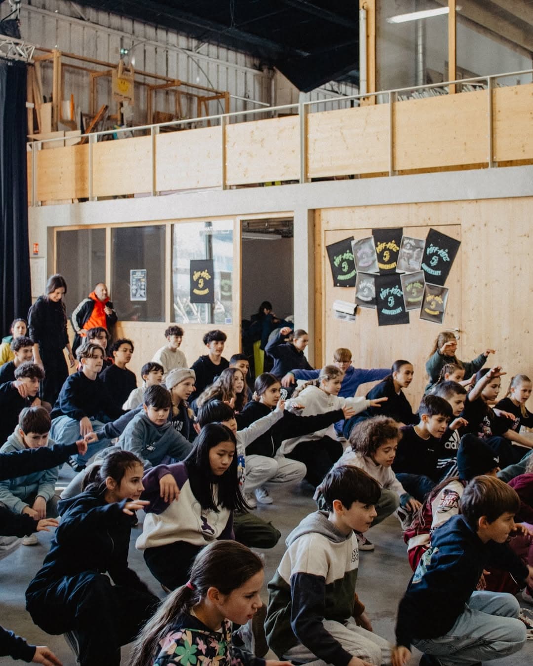 Rassemblement Fabric - Photo 9